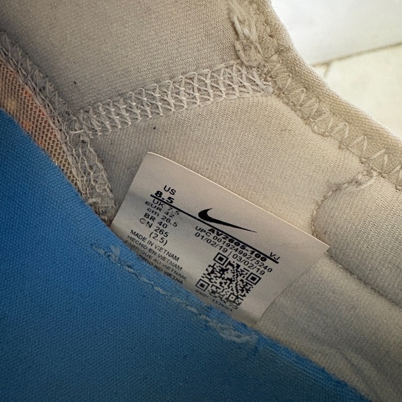 Nike React Presto Sneakers ‘Breezy Thursday’ - Picture 7 of 8